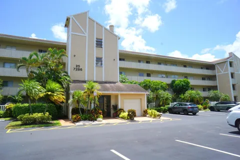 7286 HUNTINGTON LANE #306