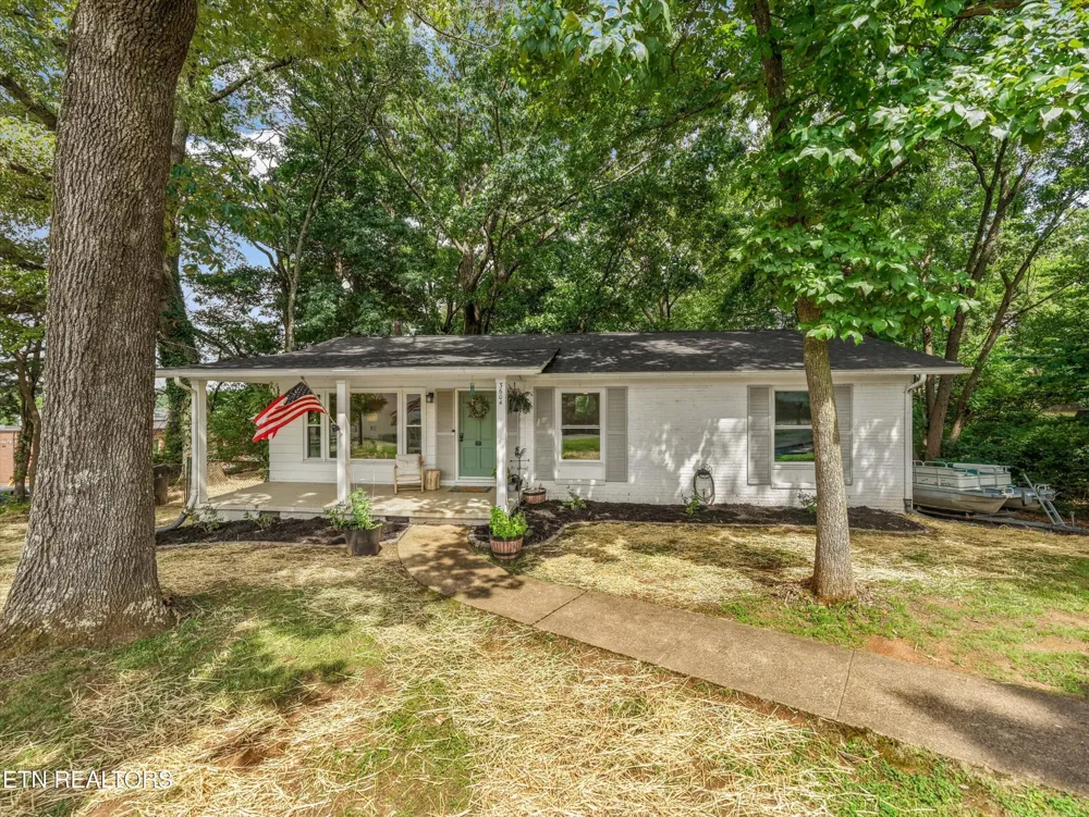 3604 Sisk Rd Knoxville, TN 37921