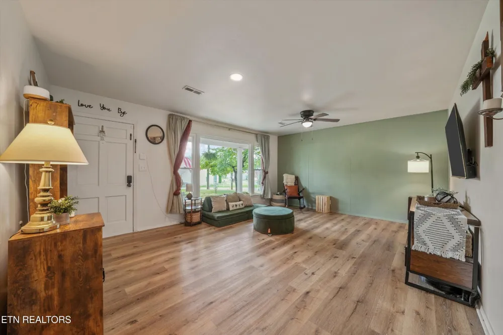 3604 Sisk Rd Knoxville, TN 37921