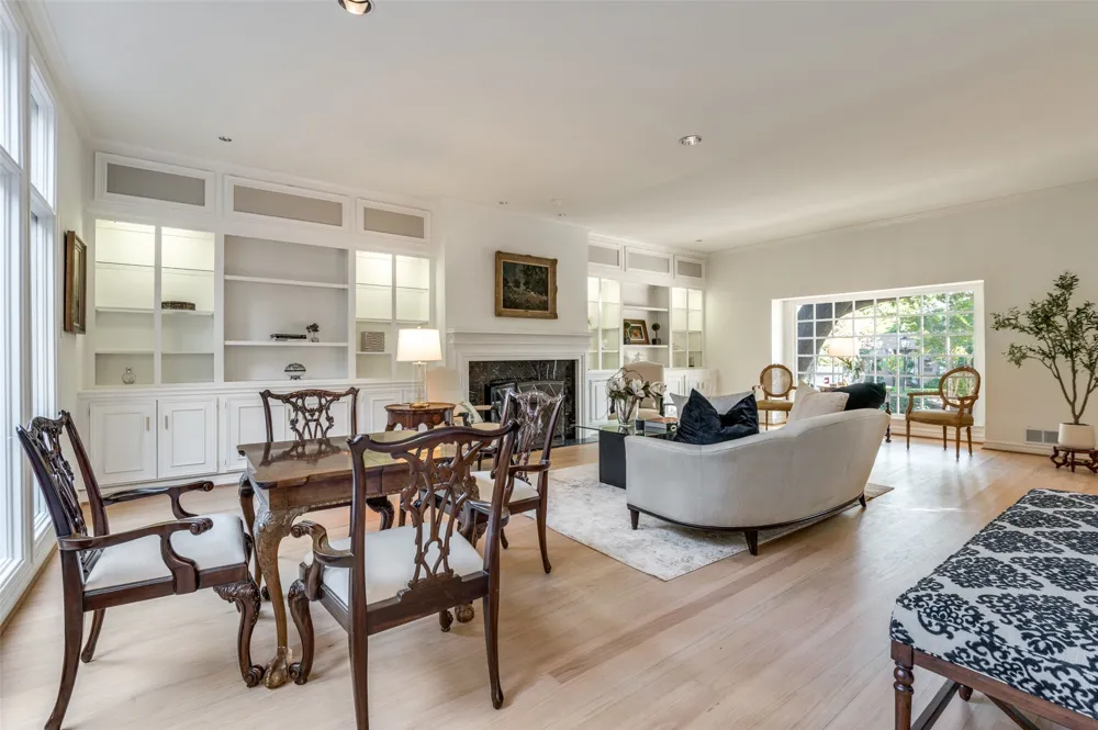 5865 Farquhar Lane Dallas, TX 75209