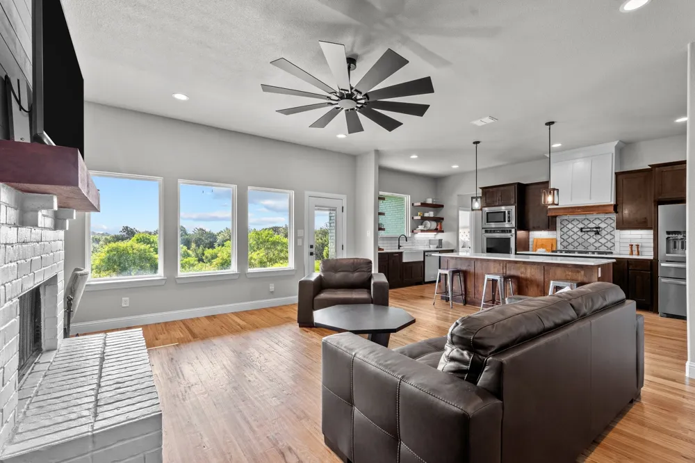 2100 Shady Grove Road Weatherford, TX 76088