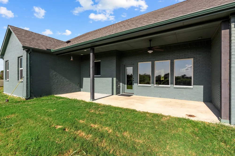 2100 Shady Grove Road Weatherford, TX 76088