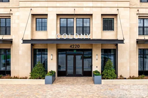 4220 Colony Plaza Drive #22E
