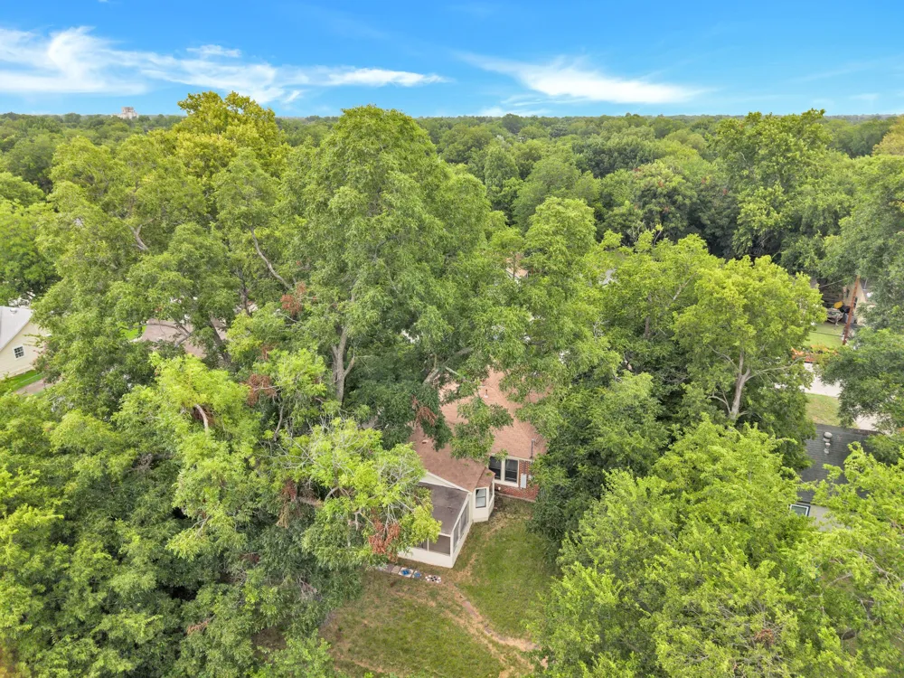 1404 E Tennie Street Gainesville, TX 76240