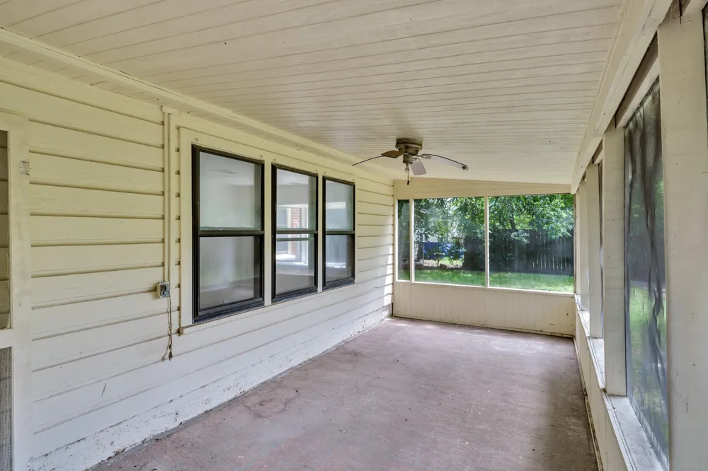 1404 E Tennie Street Gainesville, TX 76240