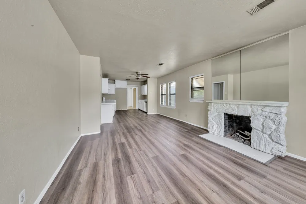 1404 E Tennie Street Gainesville, TX 76240