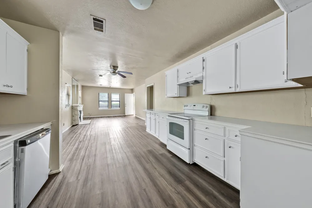 1404 E Tennie Street Gainesville, TX 76240