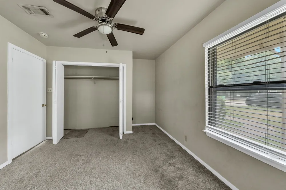 1404 E Tennie Street Gainesville, TX 76240