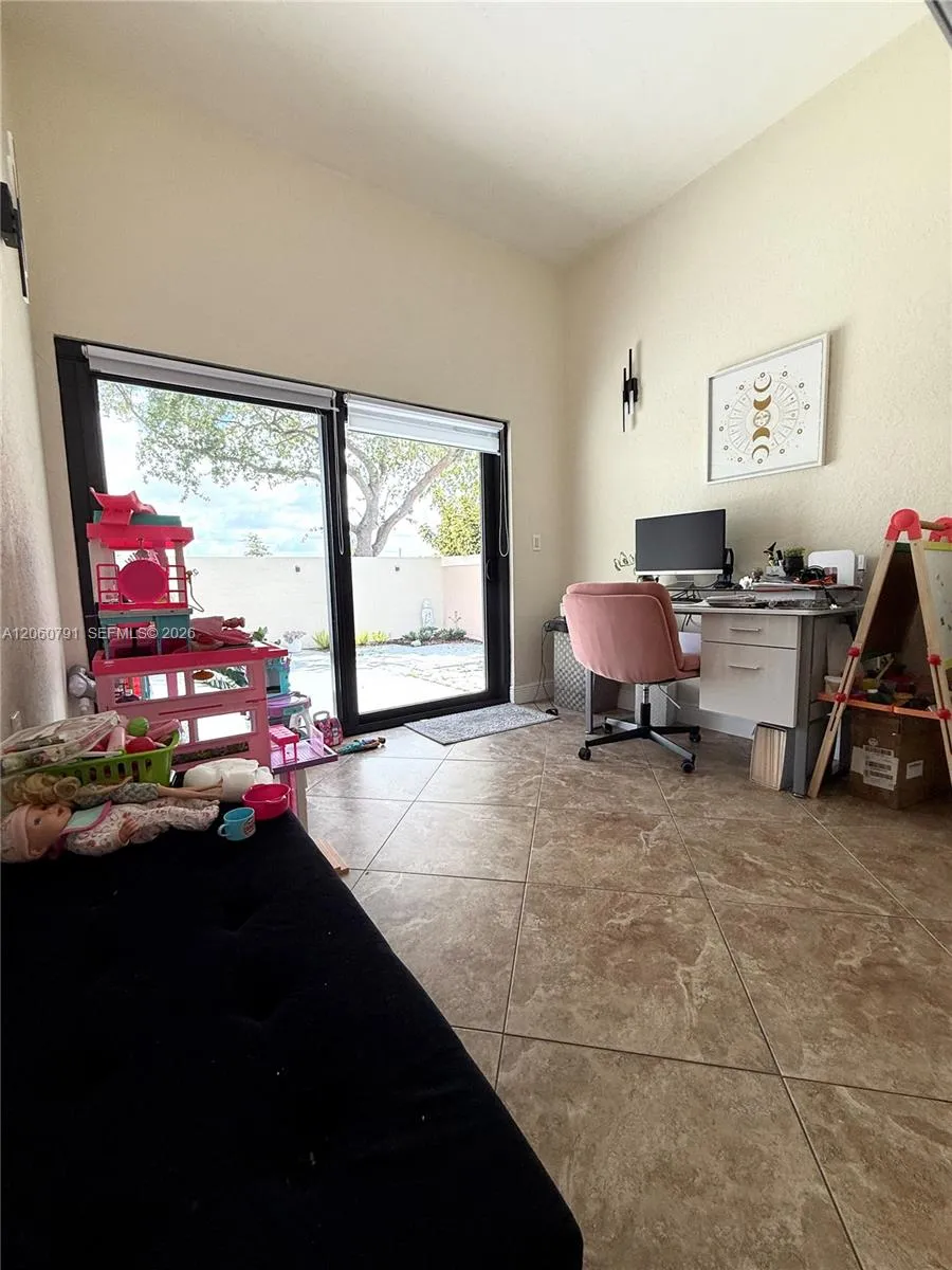 8731 NW 153rd Ter Miami Lakes, FL 33018