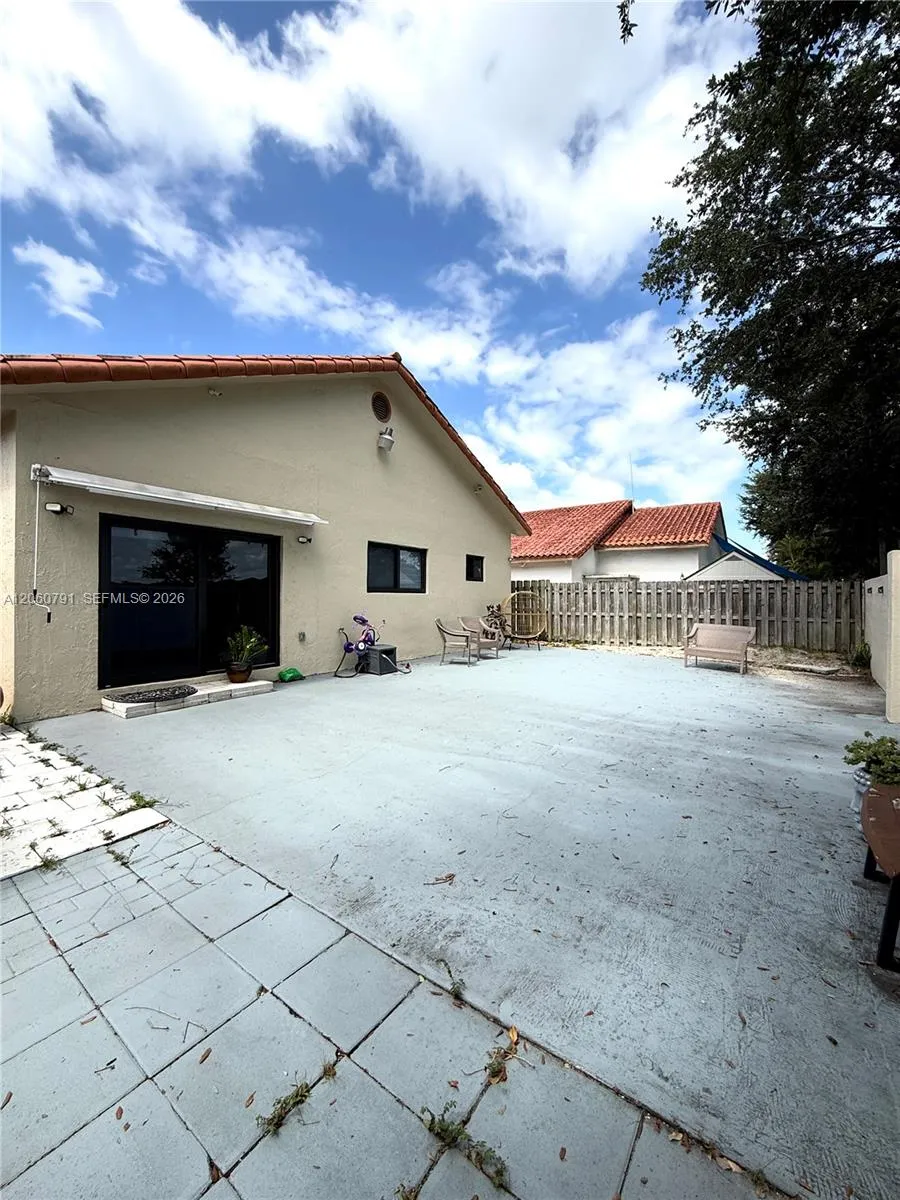 8731 NW 153rd Ter Miami Lakes, FL 33018