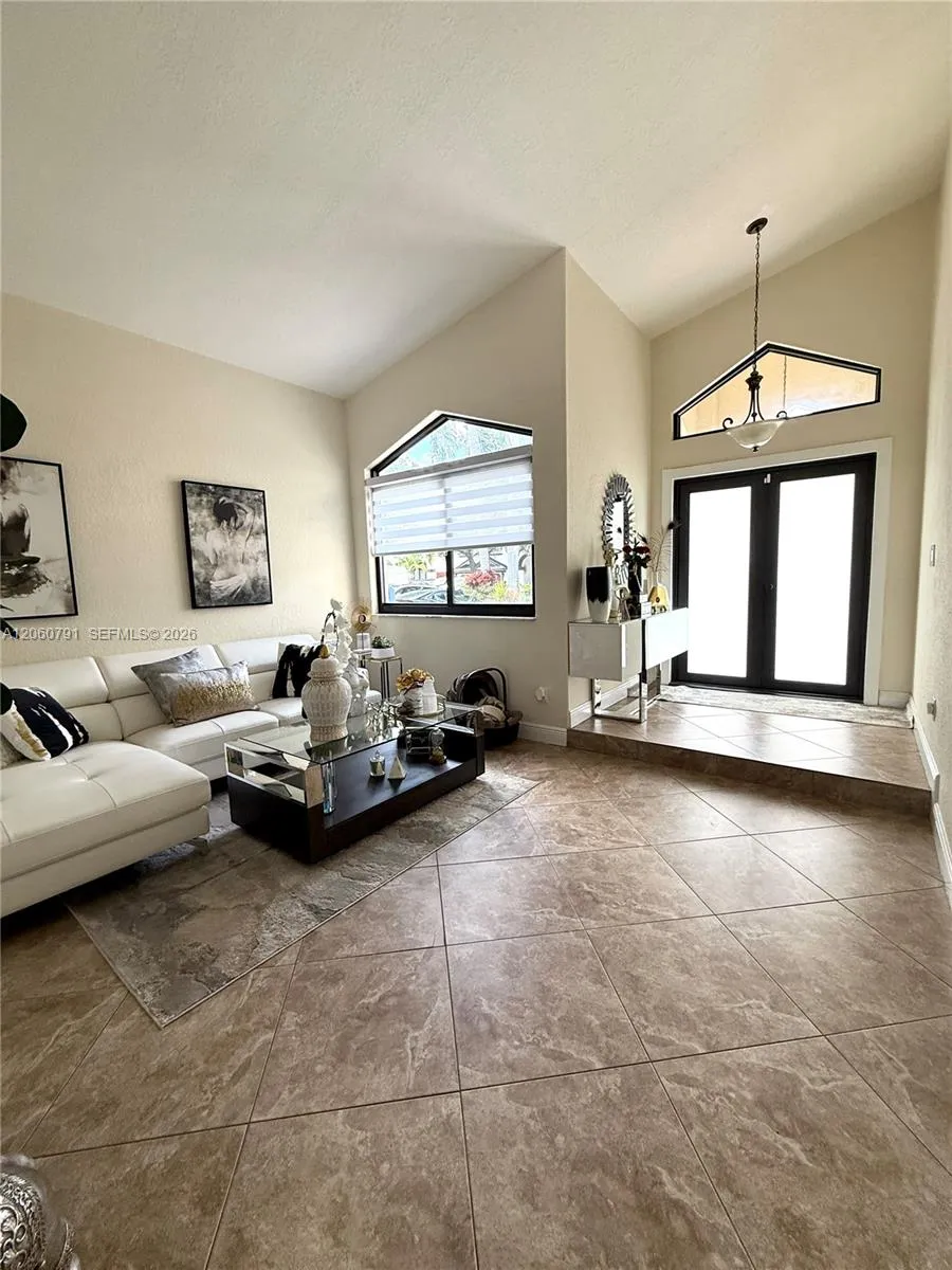 8731 NW 153rd Ter Miami Lakes, FL 33018