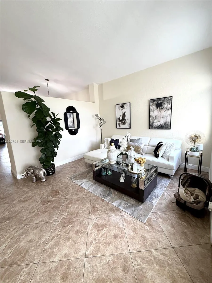 8731 NW 153rd Ter Miami Lakes, FL 33018