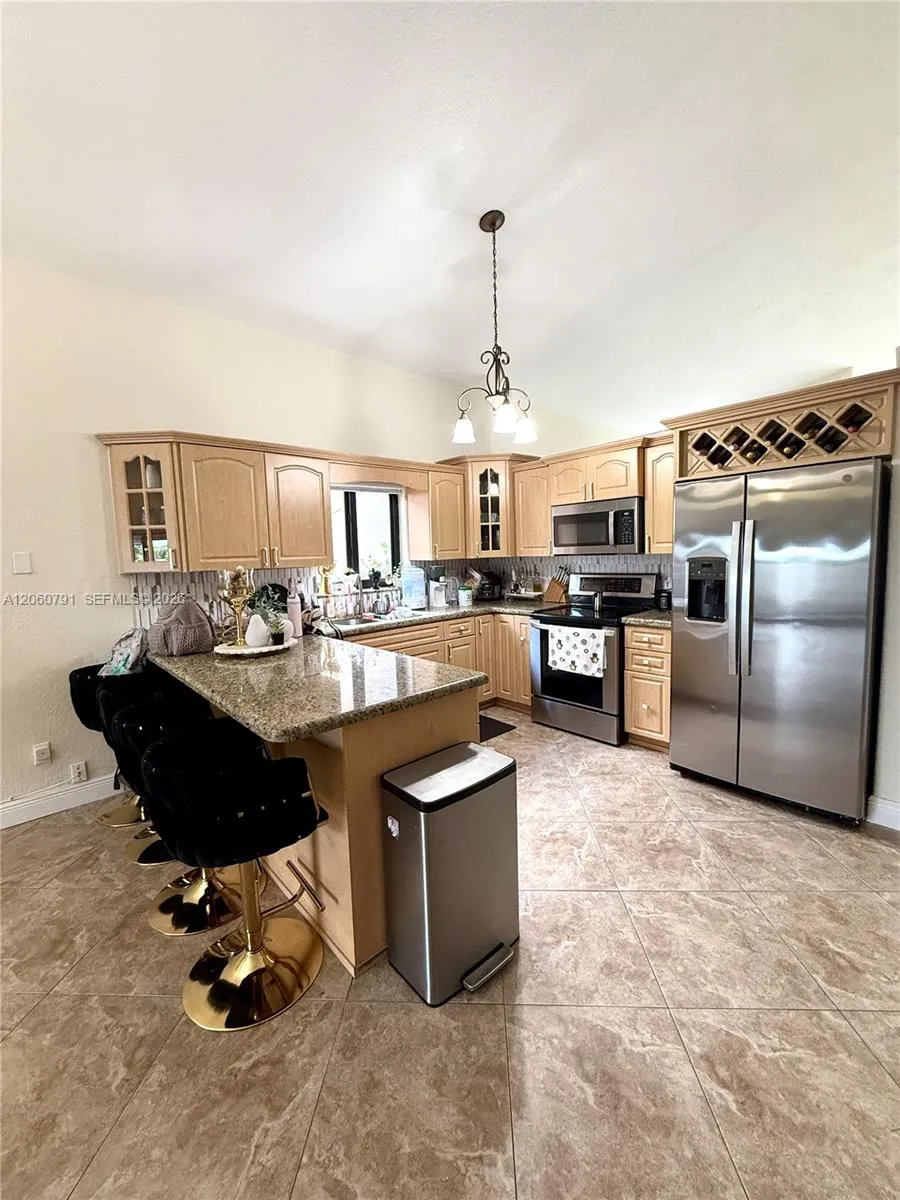 8731 NW 153rd Ter Miami Lakes, FL 33018