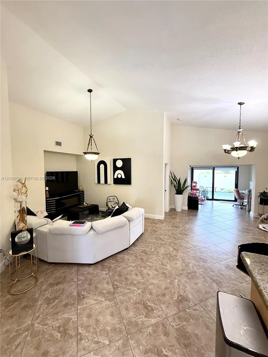 8731 NW 153rd Ter Miami Lakes, FL 33018