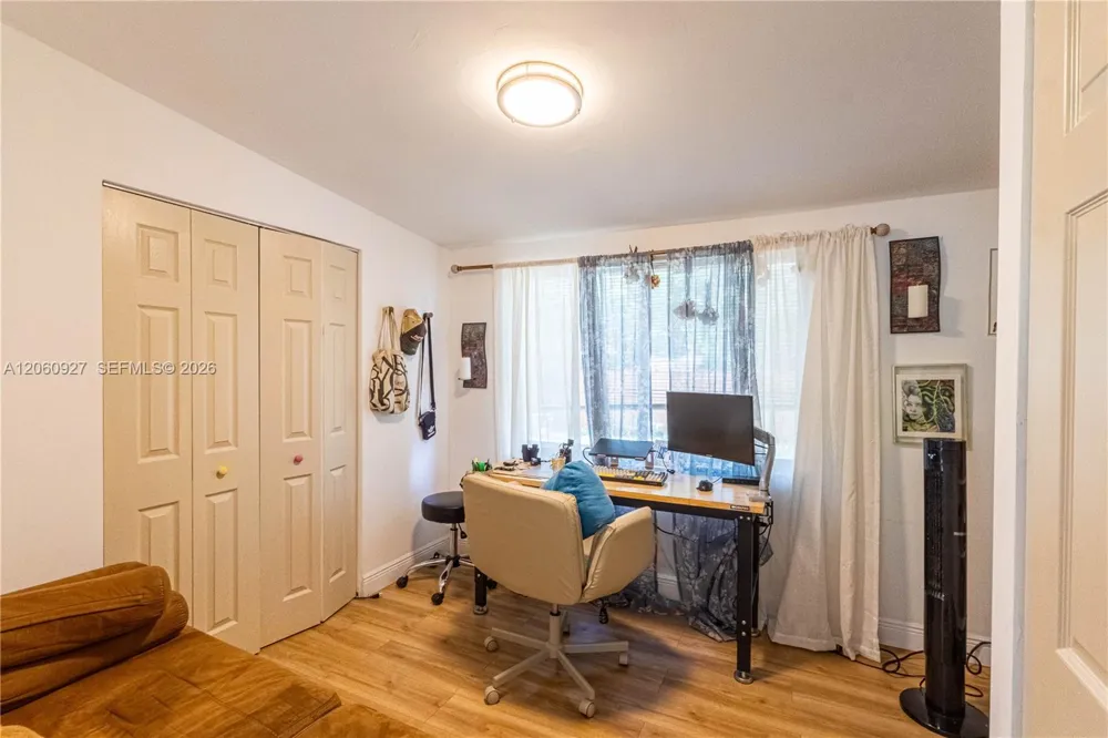 180 NW 67th St Miami, FL 33150