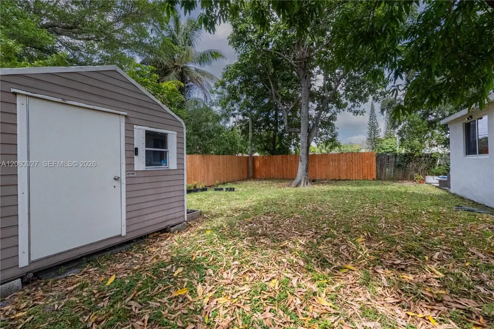 180 NW 67th St Miami, FL 33150