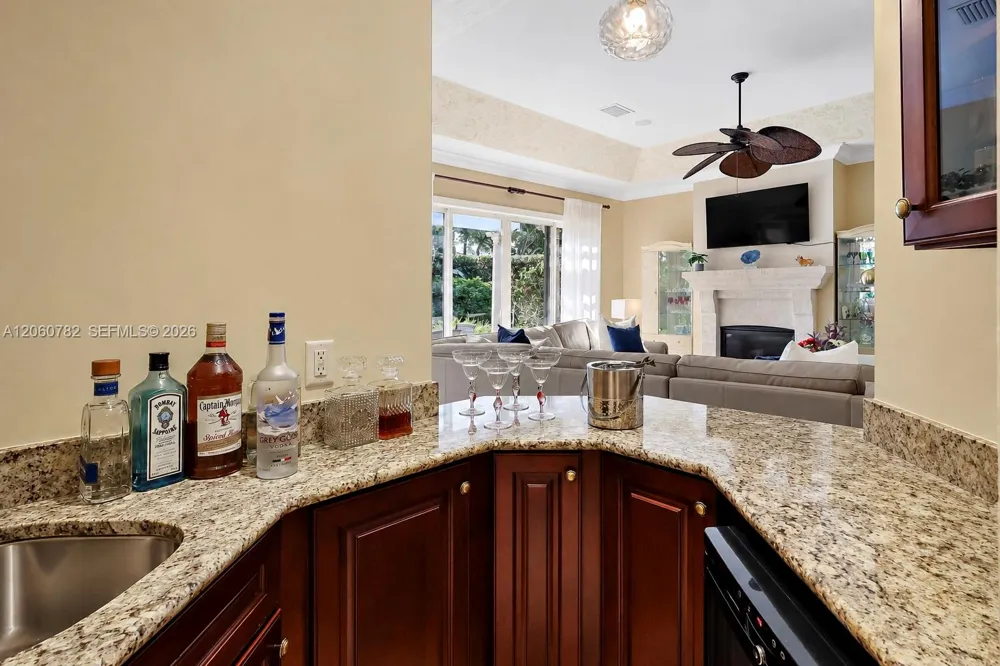 9030 Castle Harbour Cir Vero Beach, FL 32963