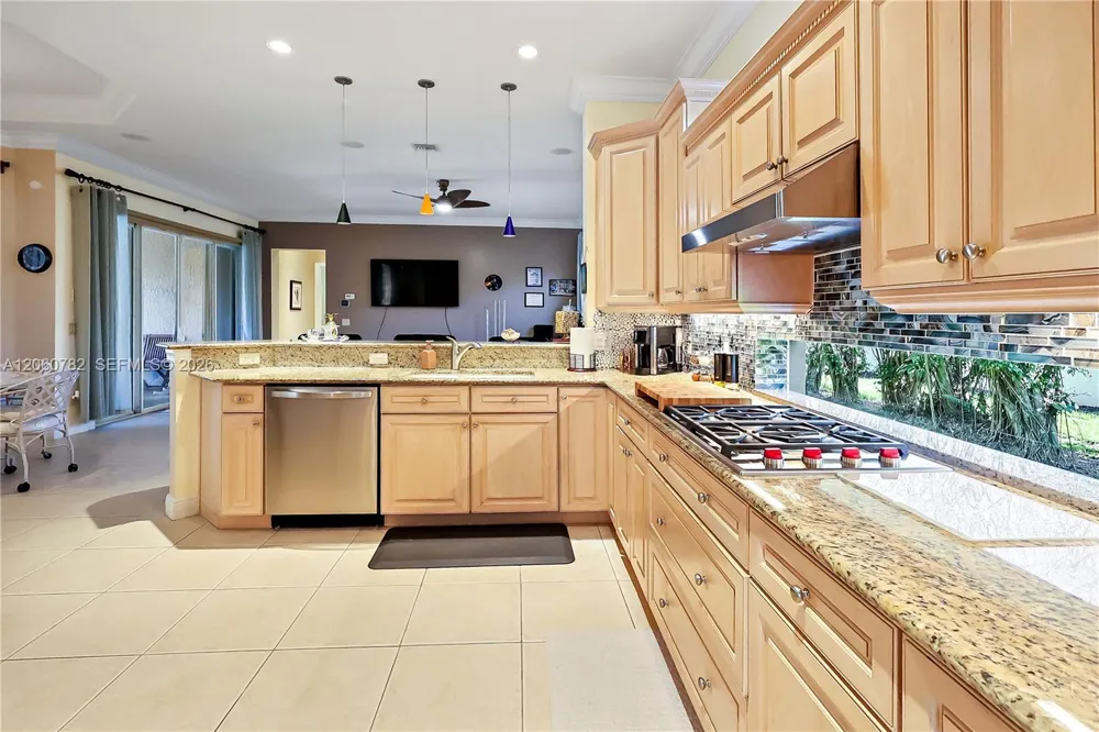 9030 Castle Harbour Cir Vero Beach, FL 32963