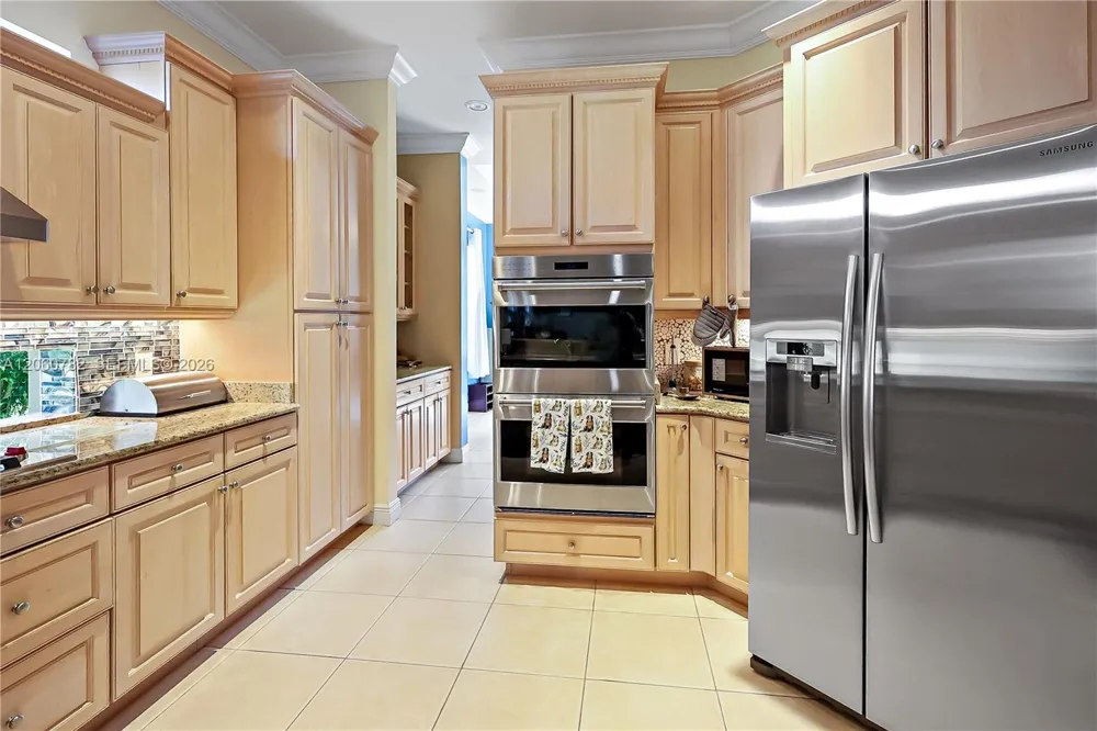 9030 Castle Harbour Cir Vero Beach, FL 32963
