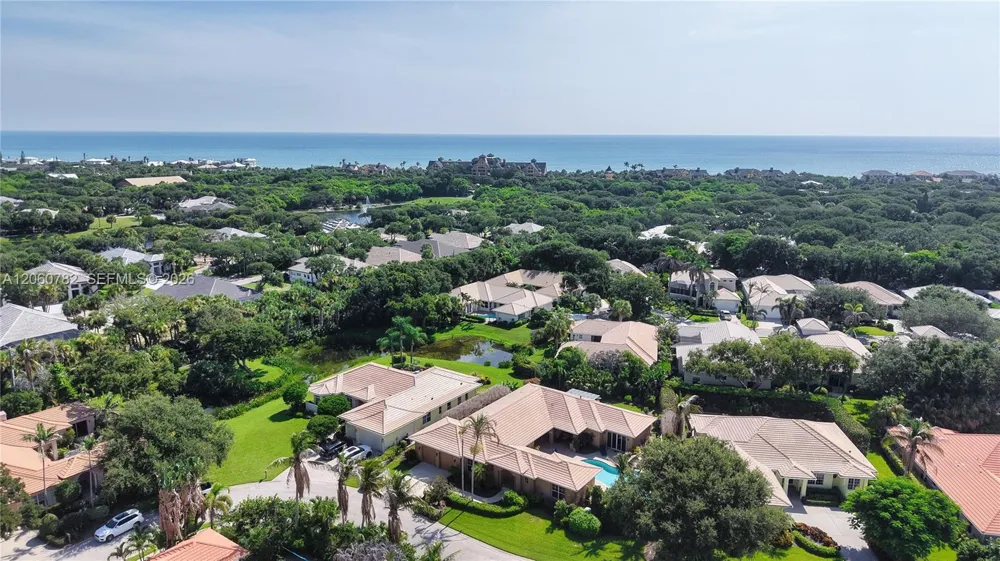 9030 Castle Harbour Cir Vero Beach, FL 32963