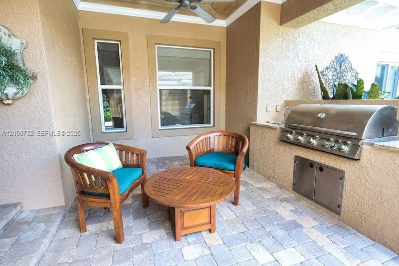 9030 Castle Harbour Cir Vero Beach, FL 32963