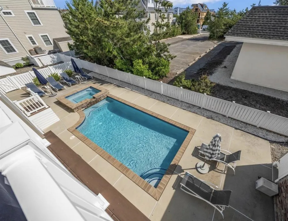 264 41st Street Avalon, NJ 08202