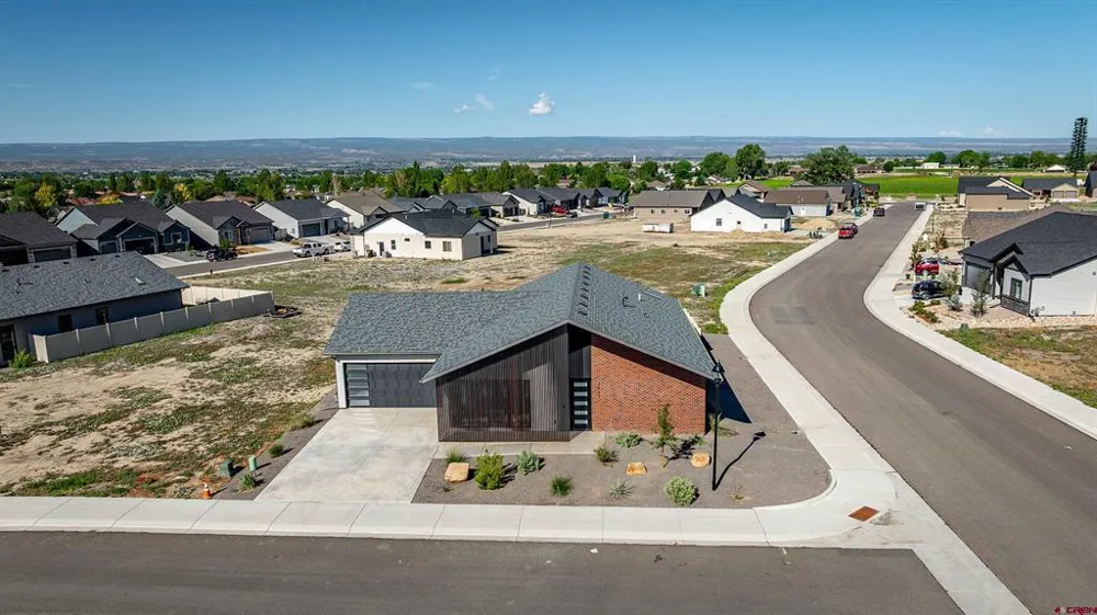 3447 Kestrel Loop Montrose, CO 81401