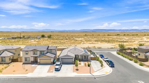 3128 Desert Cloud Avenue