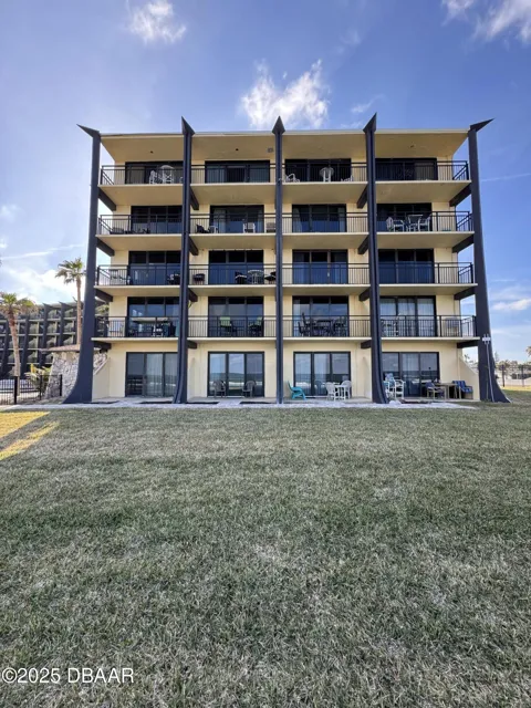 2301 S Atlantic Avenue #303