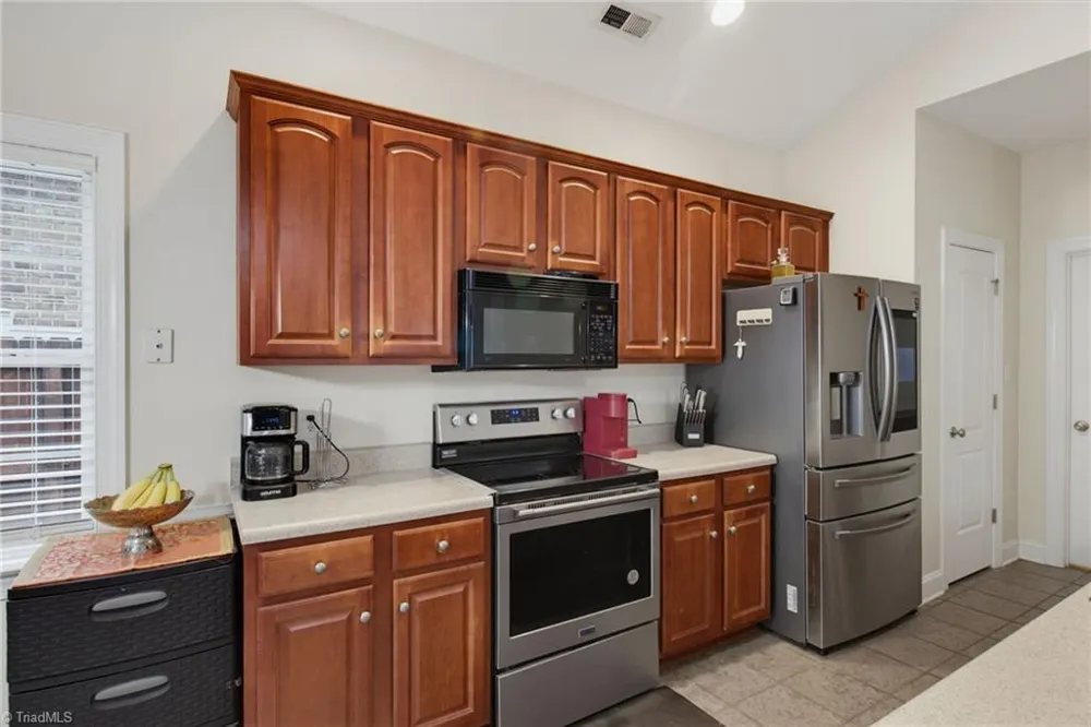 5917 Kenville Green Circle Kernersville, NC 27284