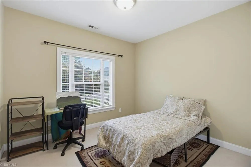 5917 Kenville Green Circle Kernersville, NC 27284