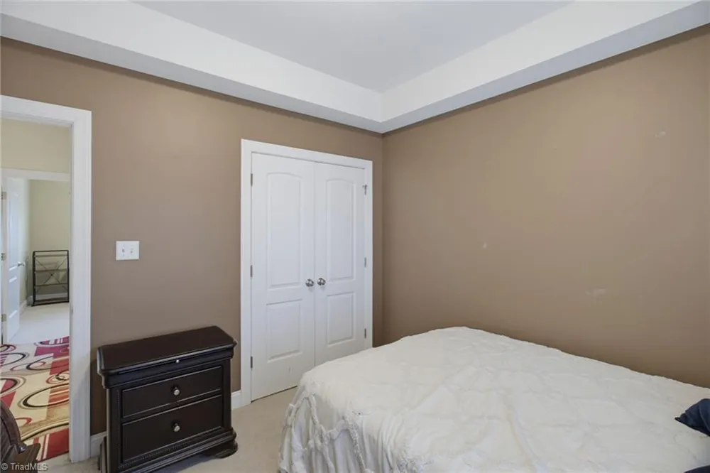 5917 Kenville Green Circle Kernersville, NC 27284