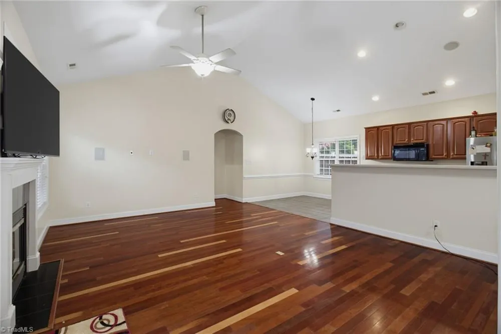 5917 Kenville Green Circle Kernersville, NC 27284