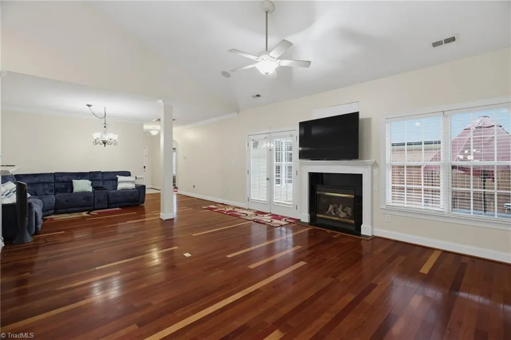 5917 Kenville Green Circle Kernersville, NC 27284