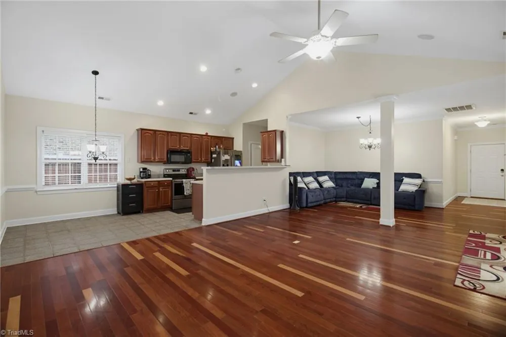 5917 Kenville Green Circle Kernersville, NC 27284