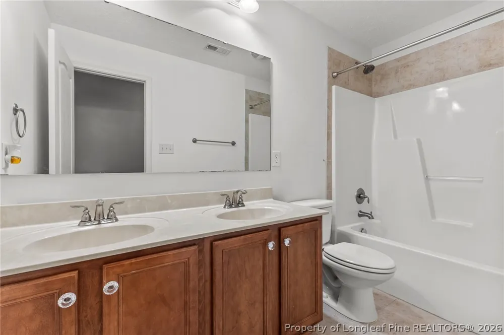 193 Wind Brook Court Raeford, NC 28376