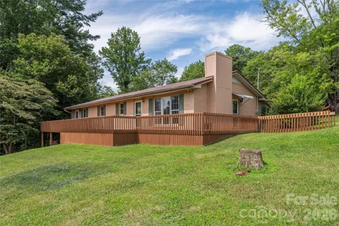 69 Emerald Lane