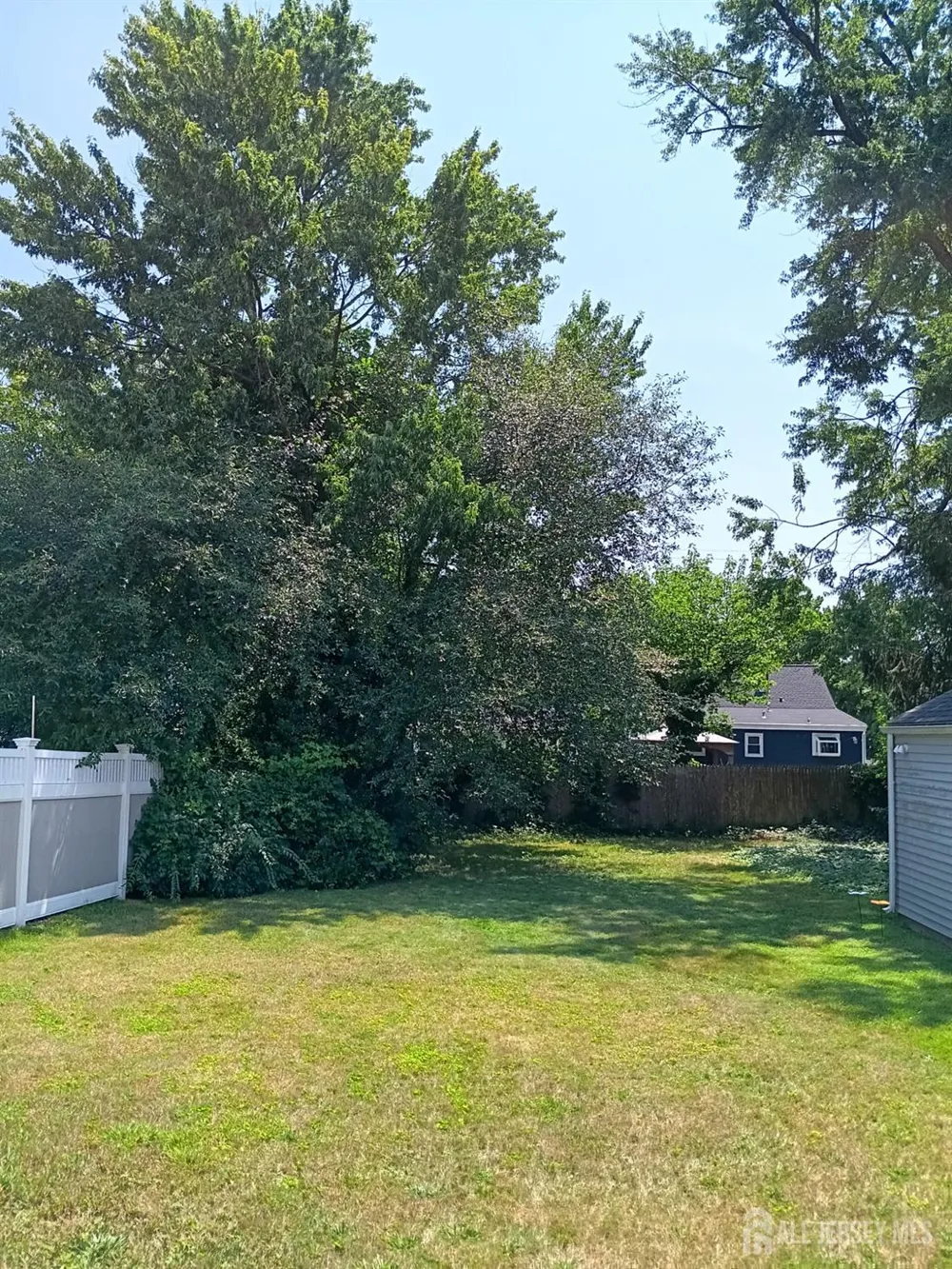 209 Eaton Avenue Trenton, NJ 08619