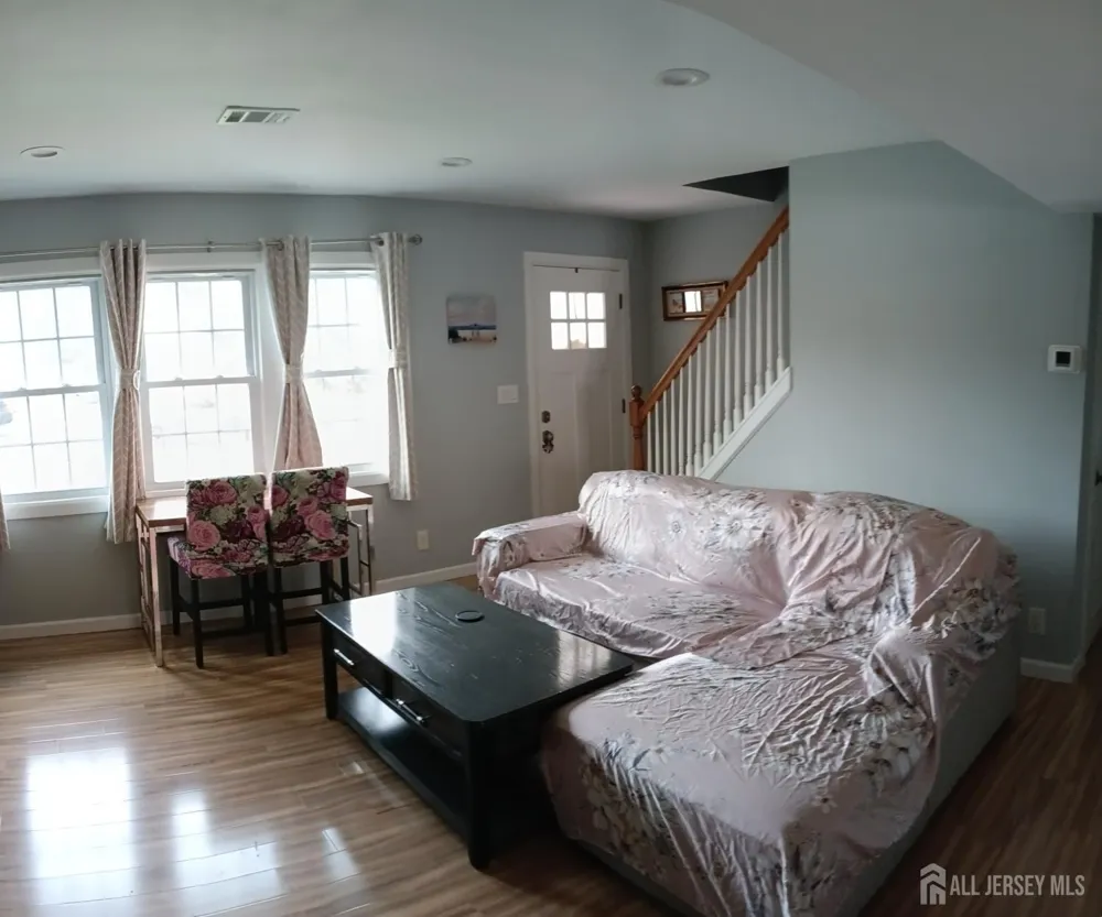 209 Eaton Avenue Trenton, NJ 08619