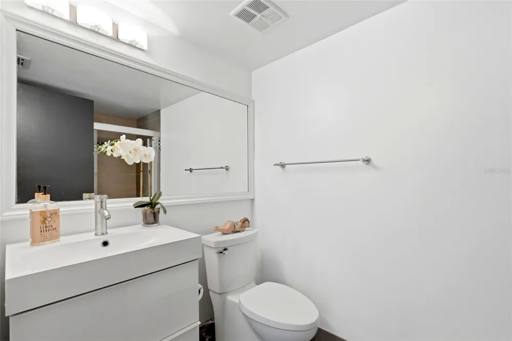 125 5TH AVENUE NE #210 St Petersburg, FL 33701