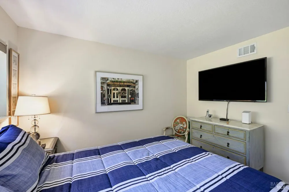 42 Oxford Drive San Rafael, CA 94903