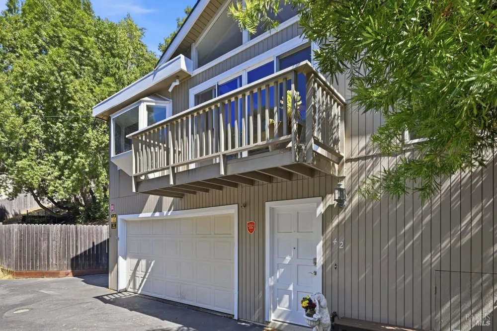 42 Oxford Drive San Rafael, CA 94903