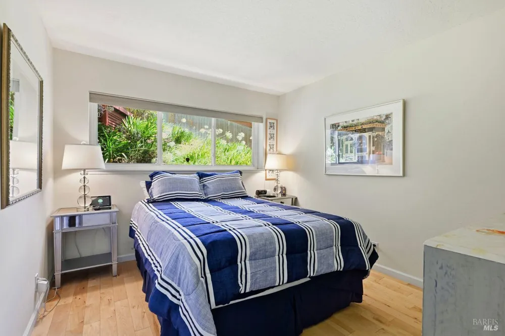 42 Oxford Drive San Rafael, CA 94903