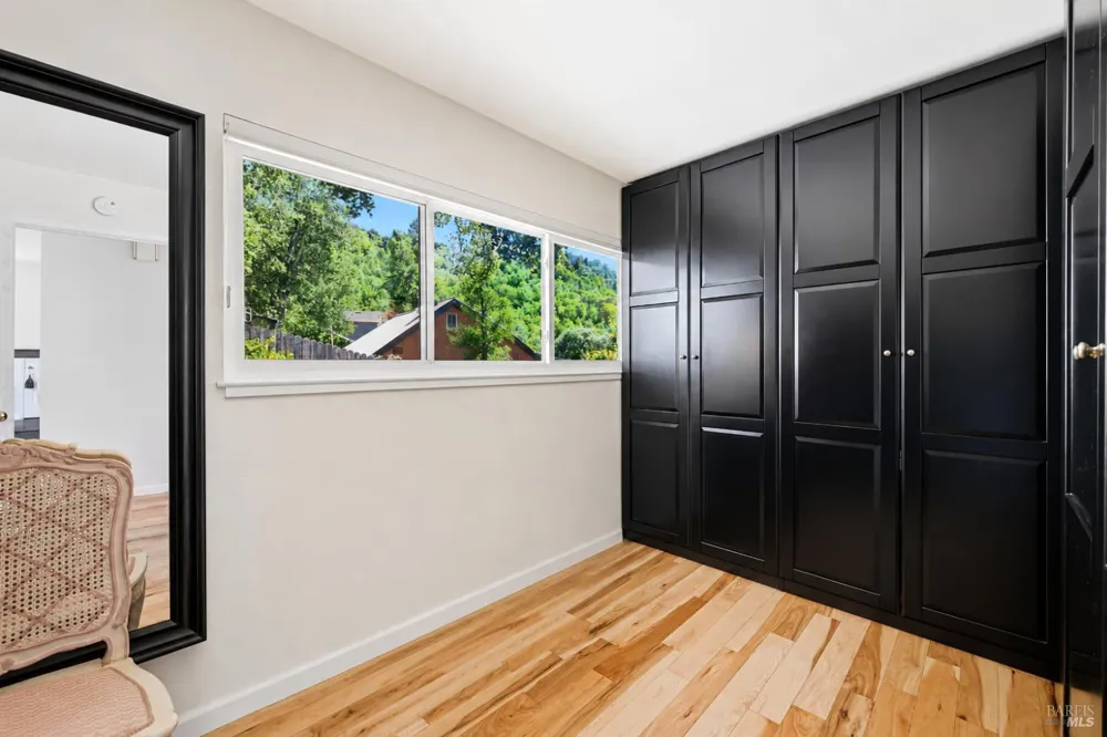 42 Oxford Drive San Rafael, CA 94903