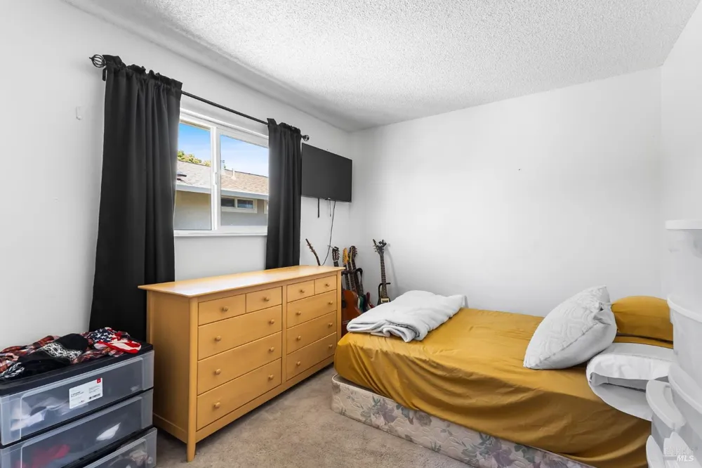 725 Park Lane Petaluma, CA 94954
