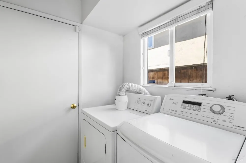 725 Park Lane Petaluma, CA 94954