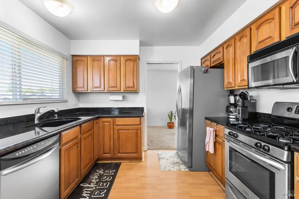 725 Park Lane Petaluma, CA 94954