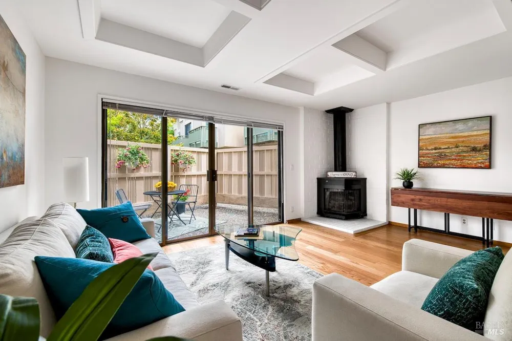 70 Via Belardo Greenbrae, CA 94904