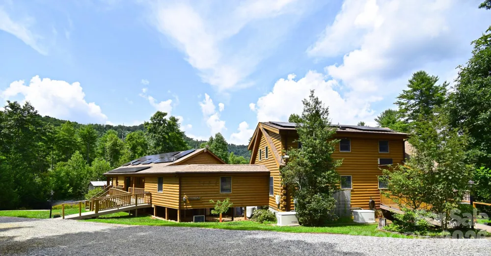2257 Quiet Creek Lane Lenoir, NC 28645