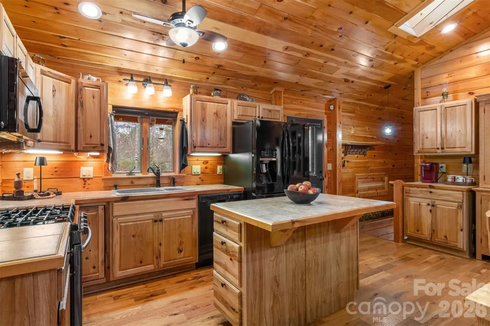 2257 Quiet Creek Lane Lenoir, NC 28645